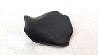 Recambio de asiento para honda cb 650r 2018- referencia OEM IAM 77100MKND510  