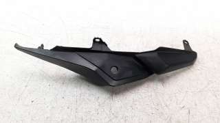 Recambio de moldura para honda cb 650r 2018- referencia OEM IAM 77241MKYD50ZB  