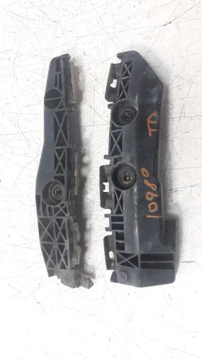 Recambio de moldura para toyota rav 4 (a3) 2005-2013 2.2 d-4d cat referencia OEM IAM 5256242031  
