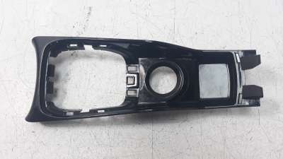 Recambio de moldura para peugeot 2008 (--.2013) 2013-2019 1.6 blue-hdi fap referencia OEM IAM 9677871877  