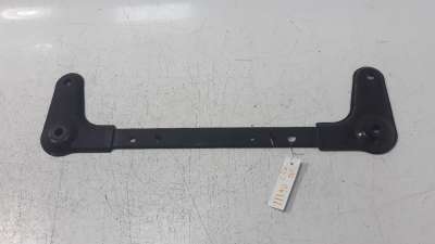 Recambio de travesaño inferior para renault clio iv 2012- 1.2 16v referencia OEM IAM 8200537419  