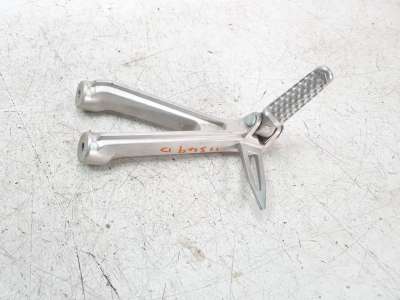 Recambio de estribo lateral para honda cb 650r 2018- cb 650r referencia OEM IAM 50750MKND50  