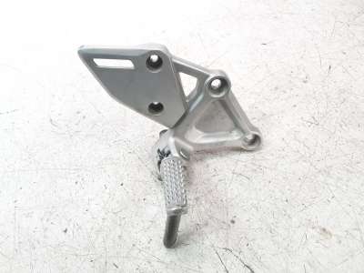 Recambio de estribo lateral para honda cb 650r 2018- cb 650r referencia OEM IAM 50660MKND50  
