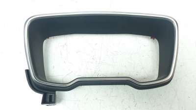 Recambio de moldura para toyota corolla (e21) 2019- referencia OEM IAM 5541102810  