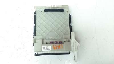 Recambio de caja reles / fusibles para toyota corolla (e21) 2019- referencia OEM IAM 63589313  