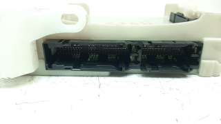 Recambio de caja reles / fusibles para lexus ux (za10) 2018- referencia OEM IAM 8273076040  