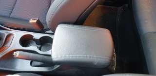 Recambio de apoyabrazos central para hyundai tucson 2015- 1.7 crdi cat referencia OEM IAM 84660D7200TGG  