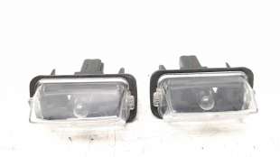 Recambio de piloto matricula para toyota avensis 2015-2018 1.8 16v cat referencia OEM IAM 830206050 L11YS 