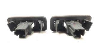 Recambio de piloto matricula para toyota avensis 2015-2018 1.8 16v cat referencia OEM IAM 830206050 L11YS 
