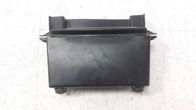 Recambio de moldura para honda x-adv 2017- referencia OEM IAM 81220MKTD00  
