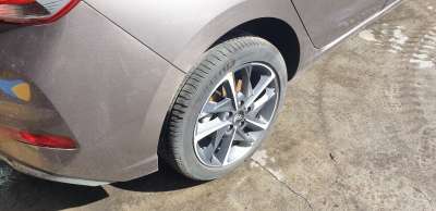 Recambio de amortiguador trasero derecho para hyundai i30 (pd) 2017- 1.4 cat referencia OEM IAM 55310G4000  