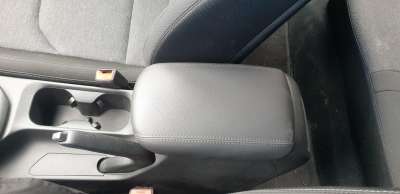 Recambio de apoyabrazos central para hyundai i30 (pd) 2017- 1.4 cat referencia OEM IAM 84660G4000  