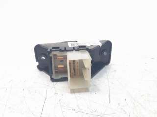 Recambio de mando elevalunas delantero derecho para kia stonic (ybcuv) 2017- 1.2 cat referencia OEM IAM 93575H8000WK  