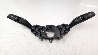 Recambio de mando multifuncion para kia stonic (ybcuv) 2017- 1.2 cat referencia OEM IAM 93404D4962  