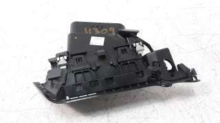 Recambio de rejilla aireadora para peugeot 208 2012-2019 1.2 12v vti referencia OEM IAM 9673131677  