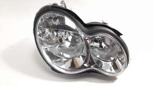 Recambio de faro derecho para mercedes-benz clase c (w203) berlina 2000-2007 referencia OEM IAM 2038200261 10113131013 ME0284903