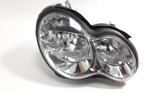 Recambio de faro derecho para mercedes-benz clase c (w203) berlina 2000-2007 referencia OEM IAM 2038200261 10113131013 ME0284903