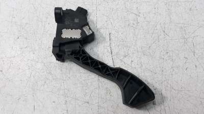 Recambio de potenciometro pedal para toyota avensis 2015-2018 1.8 16v cat referencia OEM IAM 7811005040  