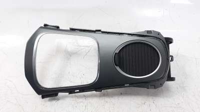 Recambio de moldura para toyota avensis 2015-2018 1.8 16v cat referencia OEM IAM 5562505050  