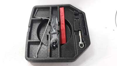 Recambio de herramientas para toyota avensis 2015-2018 1.8 16v cat referencia OEM IAM 6442905020  