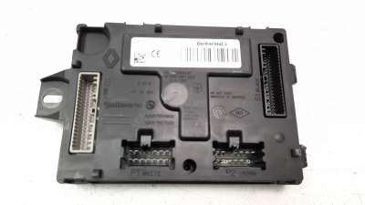 Recambio de caja reles / fusibles para renault clio iv 2012- 1.5 dci diesel fap referencia OEM IAM 284B10447R  