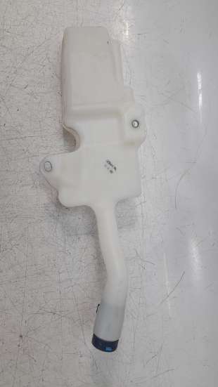 Recambio de deposito limpia para fiat 500 2007-2016 referencia OEM IAM 52109341   2