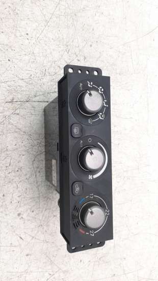 Recambio de mando climatizador para mitsubishi montero (v60/v70) 2000-2006 3.2 di-d cat referencia OEM IAM MR958005  