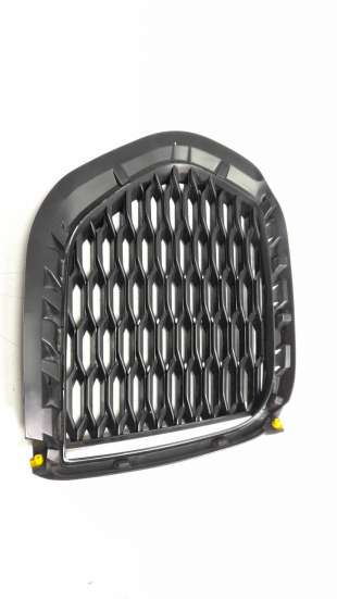 Recambio de rejilla paragolpes izquierda para jaguar e-pace 2017- 2.0 diesel cat referencia OEM IAM J9C315A299C  