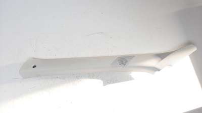 Recambio de moldura para iveco daily furgón 2014- 2.3 diesel referencia OEM IAM 5802083720  