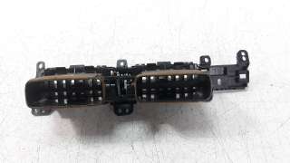 Recambio de rejilla aireadora para toyota auris 2012-2019 1.4 turbodiesel cat referencia OEM IAM 5567002550  