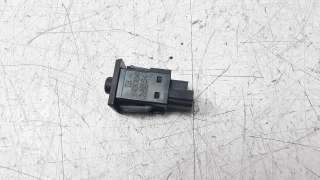 Recambio de interruptor para toyota auris 2012-2019 1.4 turbodiesel cat referencia OEM IAM GZC84004D  