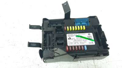 Recambio de caja reles / fusibles para jeep compass ii 2017- 1.4 m-air cat referencia OEM IAM P68381686AD  