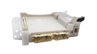 Recambio de caja reles / fusibles para toyota yaris 2017- referencia OEM IAM 841400D300  