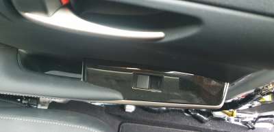 Recambio de mando elevalunas trasero izquierdo para lexus xe2 2019- is300h referencia OEM IAM 8481030192  