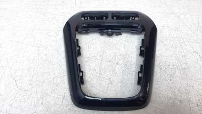 Recambio de embellecedor para opel corsa f 2019- 1.2 referencia OEM IAM 39198243  