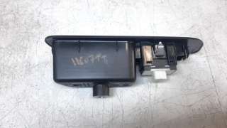 Recambio de mando elevalunas trasero izquierdo para jeep renegade 2014- 1.6 m-jet cat referencia OEM IAM 5VH85LXHAA  