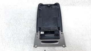 Recambio de apoyabrazos central para toyota corolla (e21) 2019- referencia OEM IAM 5890502E60C0  