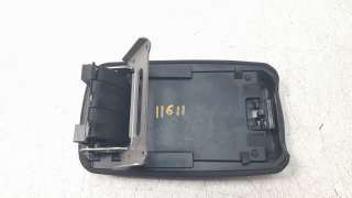 Recambio de apoyabrazos central para toyota corolla (e21) 2019- referencia OEM IAM 5890502F60C0  