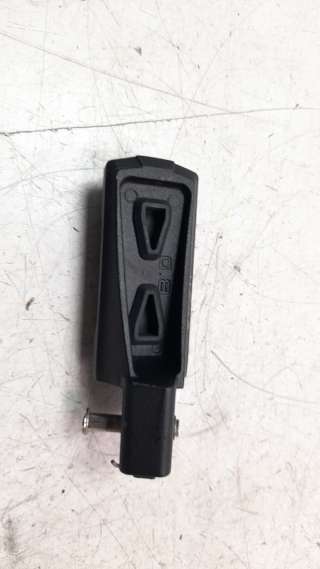 Recambio de estribo lateral para keeway v-cruise 125 2023- referencia OEM IAM P0821N00381000  