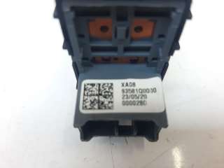 Recambio de mando elevalunas delantero derecho para hyundai bayon 2023-2023 bayon referencia OEM IAM 93581Q0000 93581Q0000 