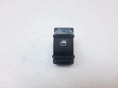 Recambio de mando elevalunas trasero izquierdo para hyundai bayon 2023-2023 bayon referencia OEM IAM 93581Q0000 93581Q0000 