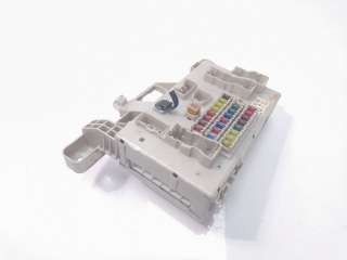 Recambio de caja reles / fusibles para toyota land cruiser (j12) 2002-2009 3.0 turbodiesel referencia OEM IAM 8274135110  