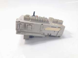 Recambio de caja reles / fusibles para toyota land cruiser (j12) 2002-2009 3.0 turbodiesel referencia OEM IAM 8274135110  
