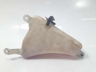 Recambio de deposito expansion para toyota land cruiser (j12) 2002-2009 3.0 turbodiesel referencia OEM IAM 1647050140  