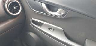 Recambio de mando elevalunas delantero derecho para hyundai kona 2017- referencia OEM IAM 3K552B1200  