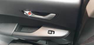 Recambio de mando elevalunas trasero izquierdo para hyundai kona 2017- referencia OEM IAM 93581J9000  