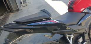 Recambio de moldura para honda cb 500f 2016- referencia OEM IAM 77271MKPJ00  