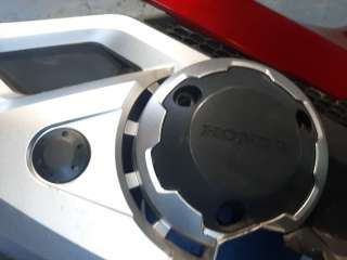 Recambio de moldura para honda forza nss 750 2020- referencia OEM IAM 64430MKVD00 64430MKVD00 