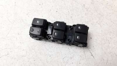 Recambio de mando elevalunas delantero izquierdo para hyundai kona 2017- 1.0 tgdi cat referencia OEM IAM 93570J9150  