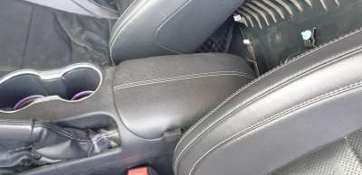 Recambio de apoyabrazos central para ford mustang 2014- convertible gt referencia OEM IAM FR3B63045C74CL37MC  